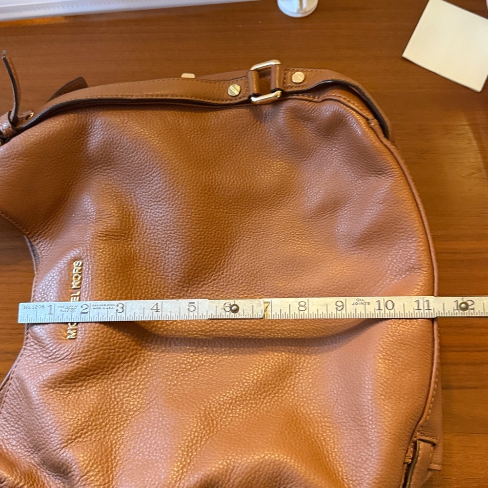 Michael Kors Bedford Belted large shoulder bag pebble brown plush leather - Picture 13 of 16